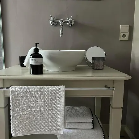 Couette-café La Vigie, 4*